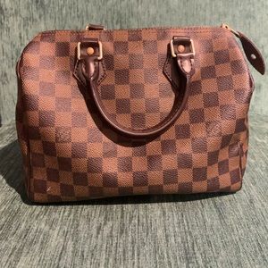 Louis Vuitton Speedy 25
